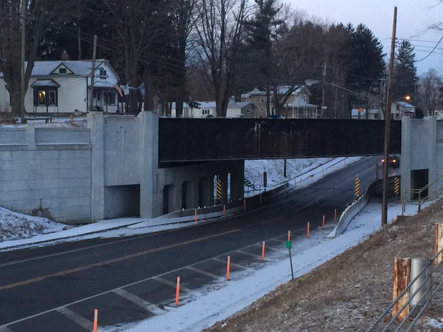 NYSDOT+recently+reduced+the+roadway+under+the+viaduct+to+be+just+2+lanes+causing+problems+for+larger+vehicles+traveling+on+Broadway+in+Alden%2C+NY.