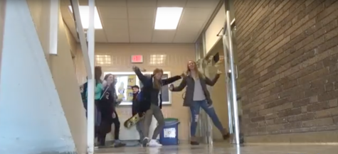In the Halls:TRY NOT TO DANCE CHALLENGE