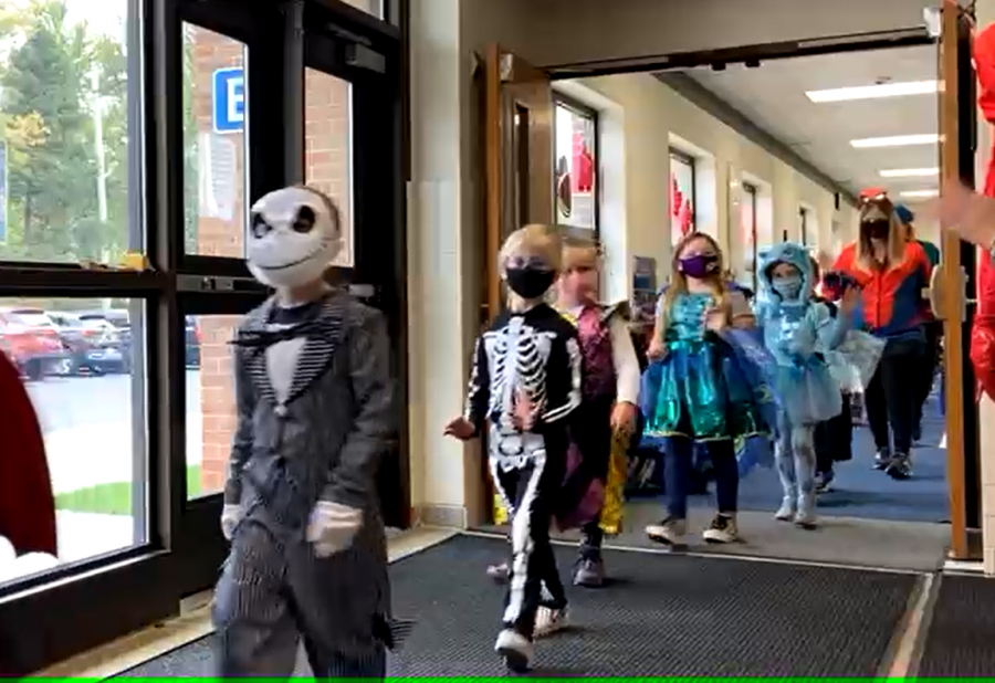 Alden+Primary+School+Halloween+Parade