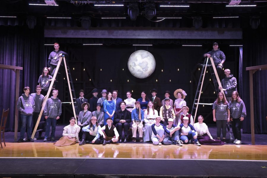 Student Directors Take Lead Roles in AHSs Our Town