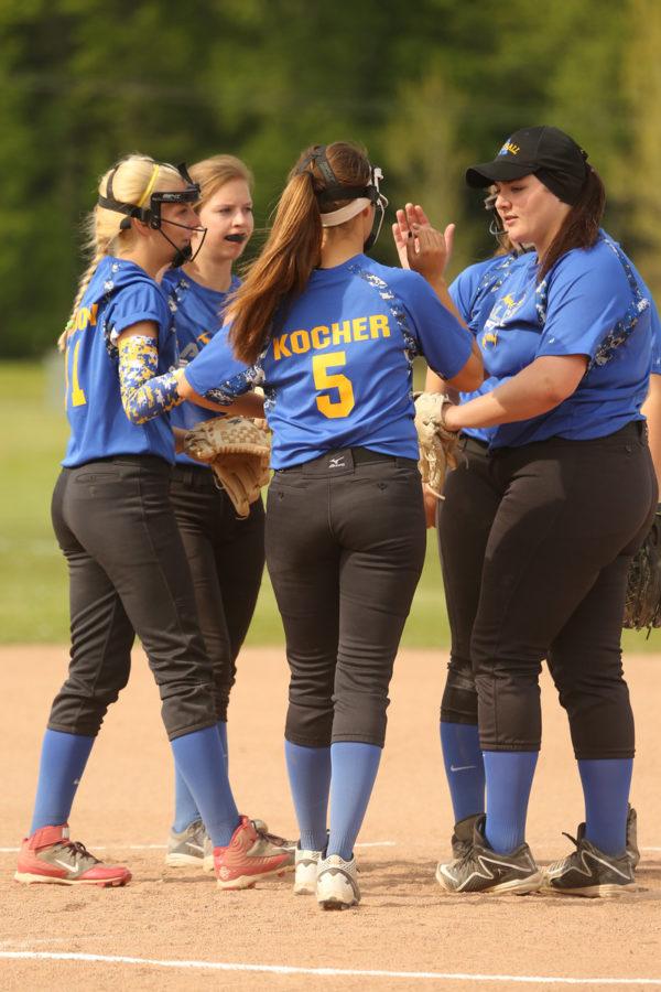 Varsity Softball Team Excels In Sectionals